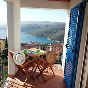 https://apartments-mare-losinjska-16.in-istria.net
